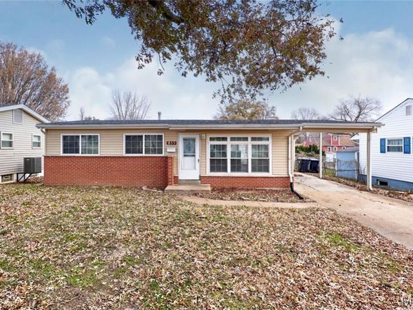 855 Daniel Boone Drive , Florissant, MO 63031