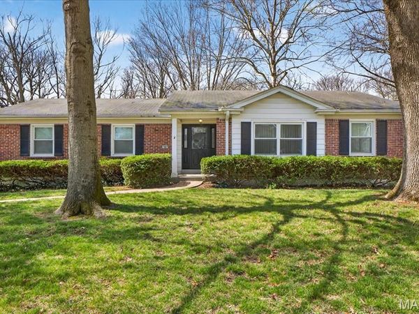 908 Dutch Mill Drive, Ballwin, MO 63011