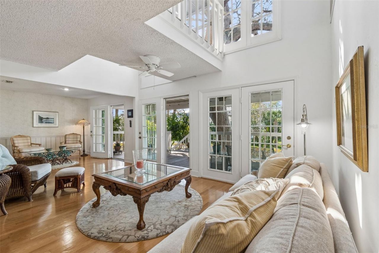 600 N Mayo Street , Crystal Beach, FL 34681 Photo