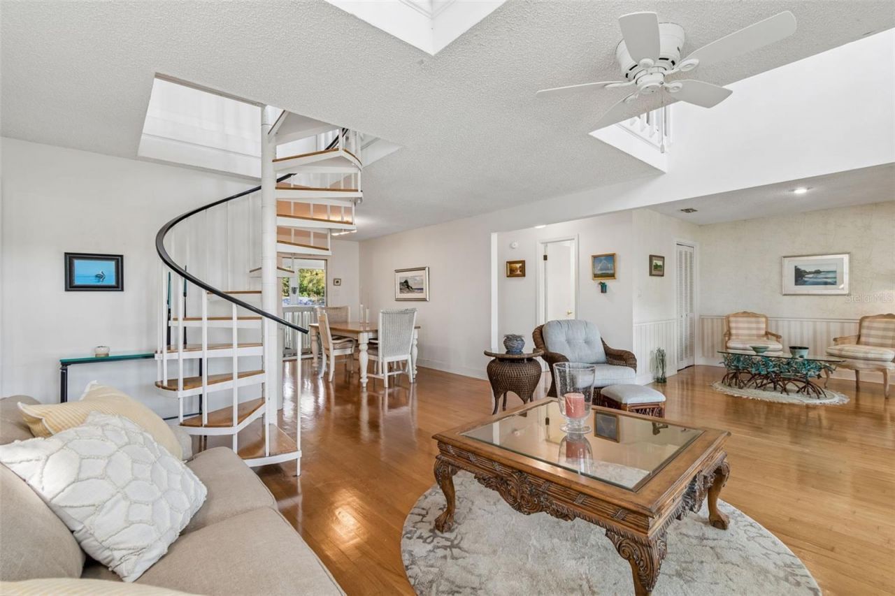 600 N Mayo Street , Crystal Beach, FL 34681 Photo