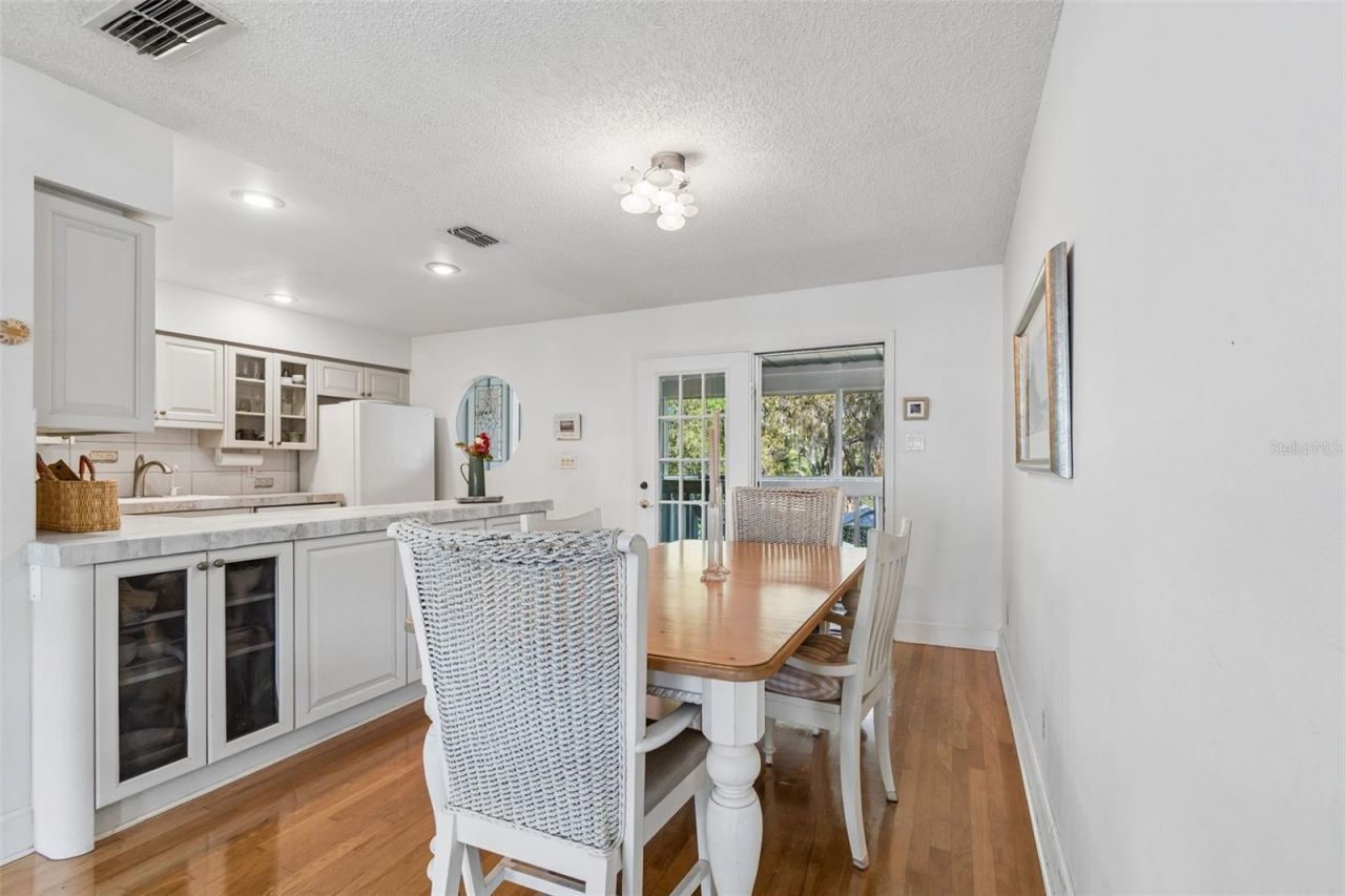 600 N Mayo Street , Crystal Beach, FL 34681 Photo