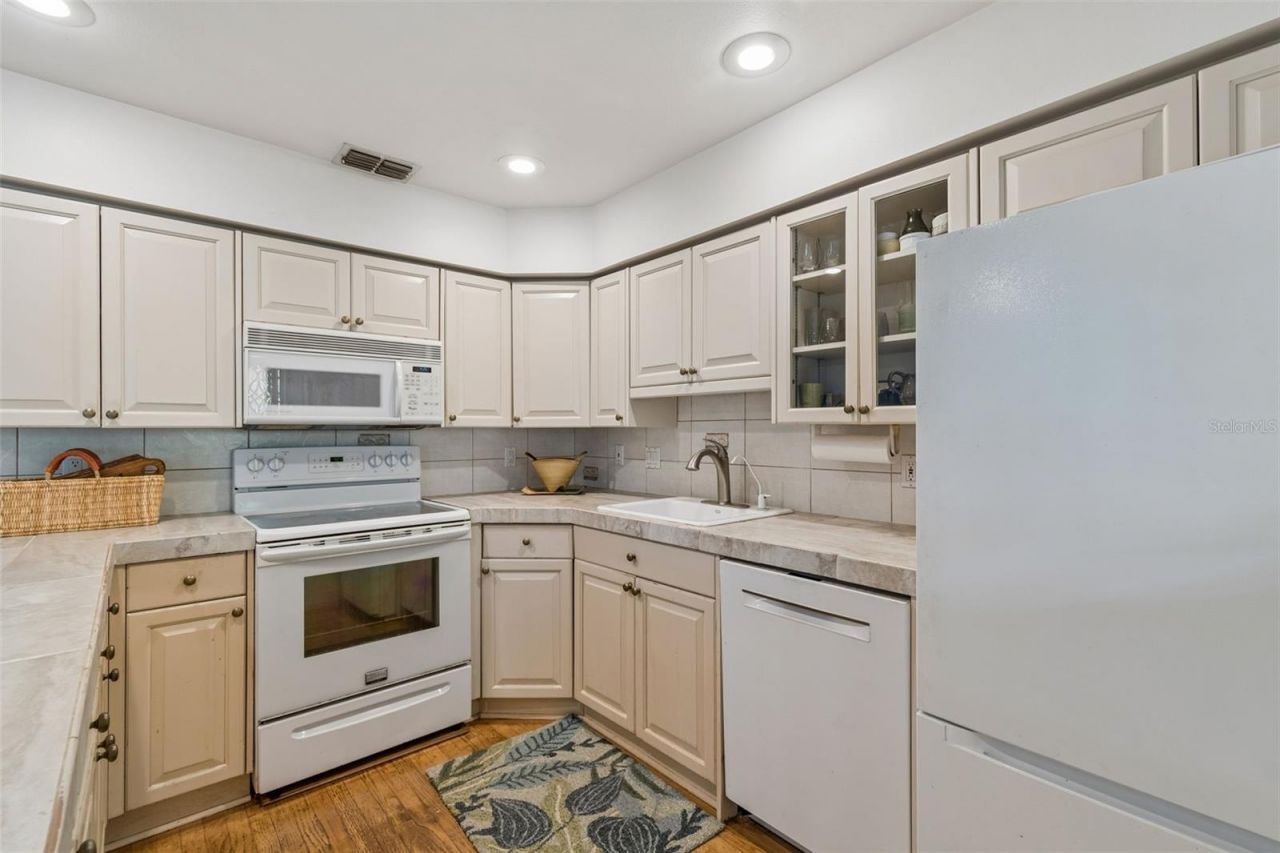 600 N Mayo Street , Crystal Beach, FL 34681 Photo