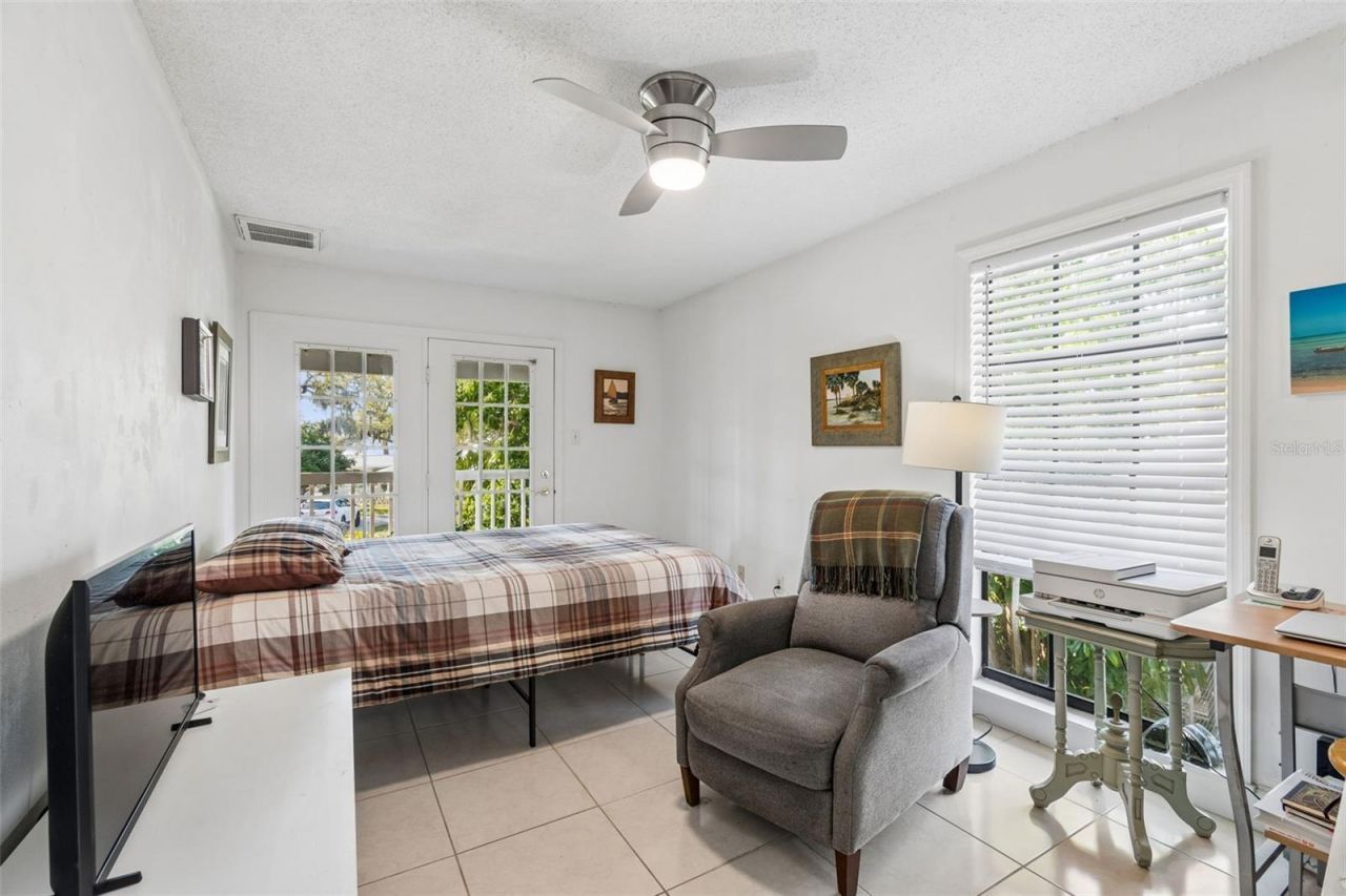 600 N Mayo Street , Crystal Beach, FL 34681 Photo