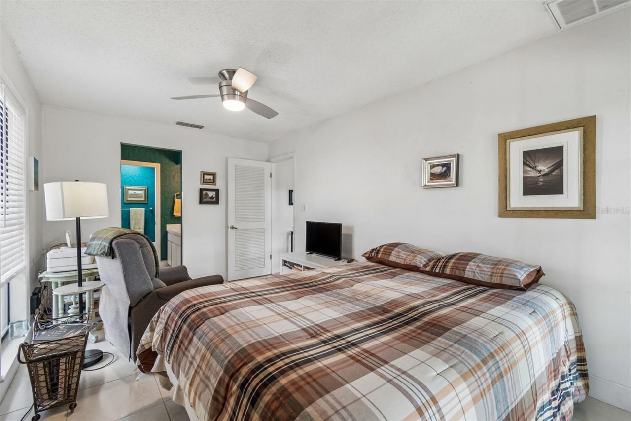 600 N Mayo Street , Crystal Beach, FL 34681 Photo