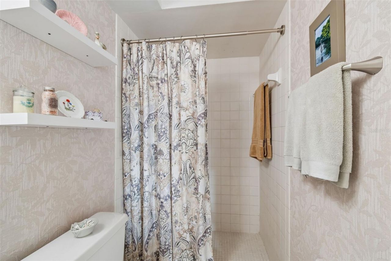 600 N Mayo Street , Crystal Beach, FL 34681 Photo