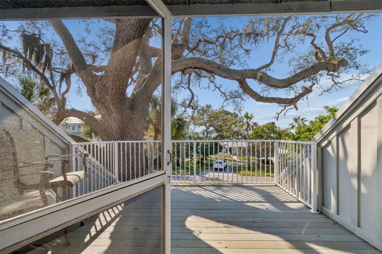 600 N Mayo Street , Crystal Beach, FL 34681 Photo