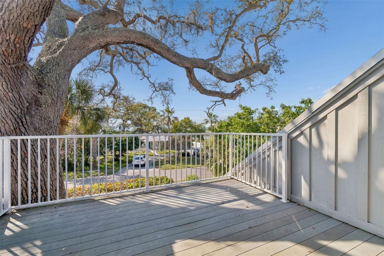 600 N Mayo Street , Crystal Beach, FL 34681 Photo