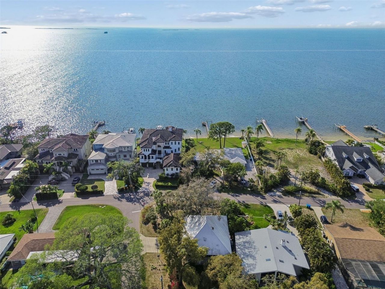 600 N Mayo Street , Crystal Beach, FL 34681 Photo