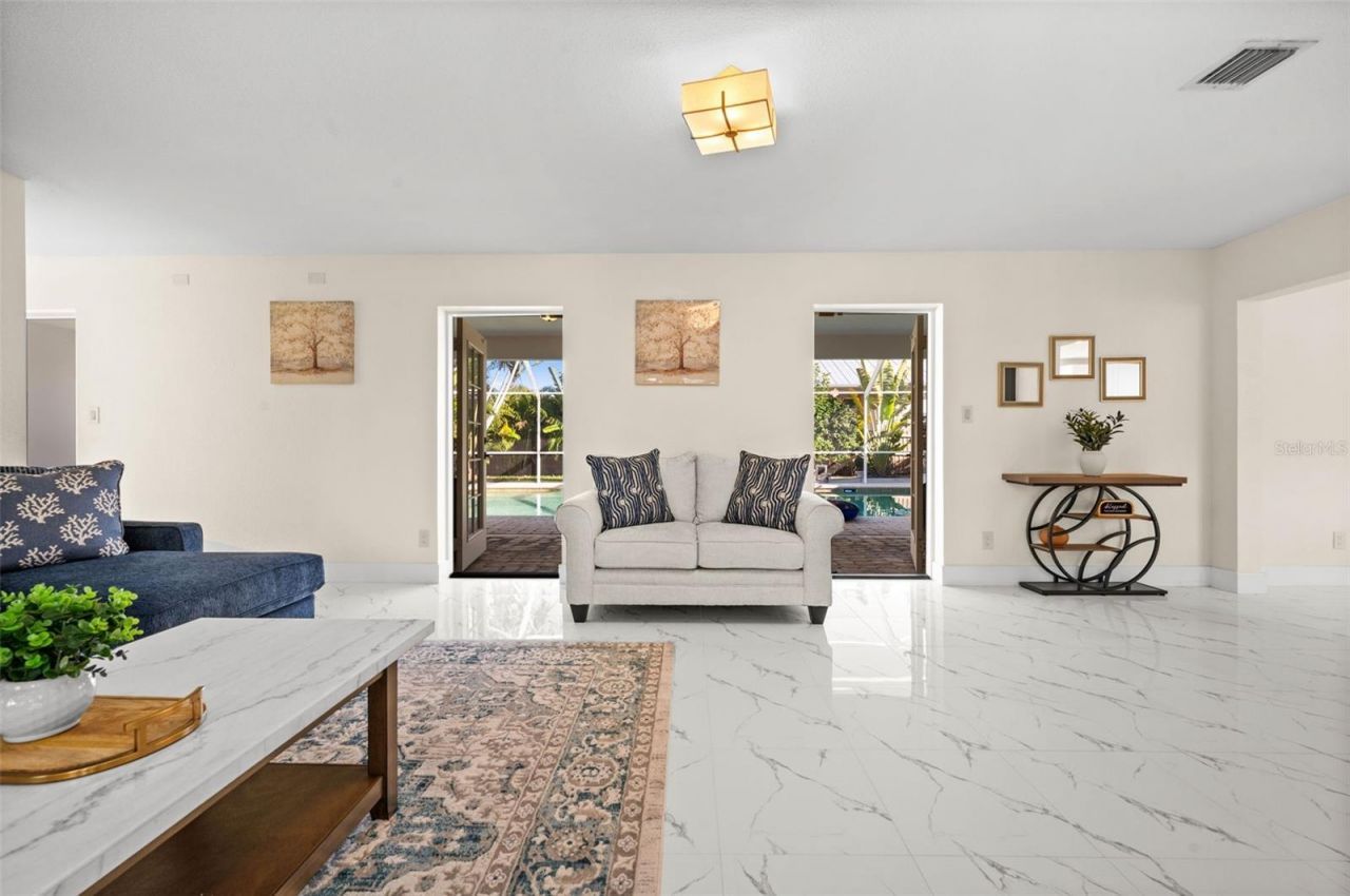 625 W Olympia Avenue, Punta Gorda, FL 33950 Photo