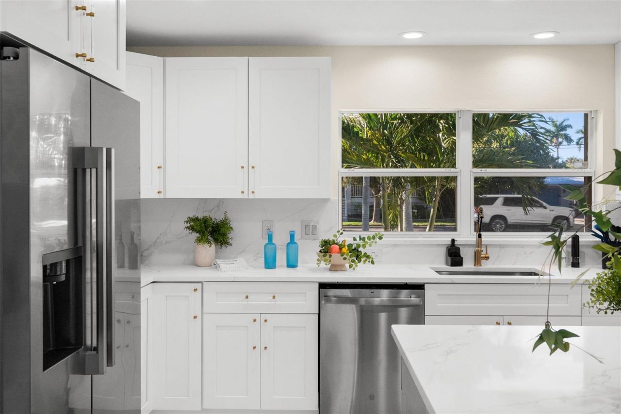 625 W Olympia Avenue, Punta Gorda, FL 33950 Photo