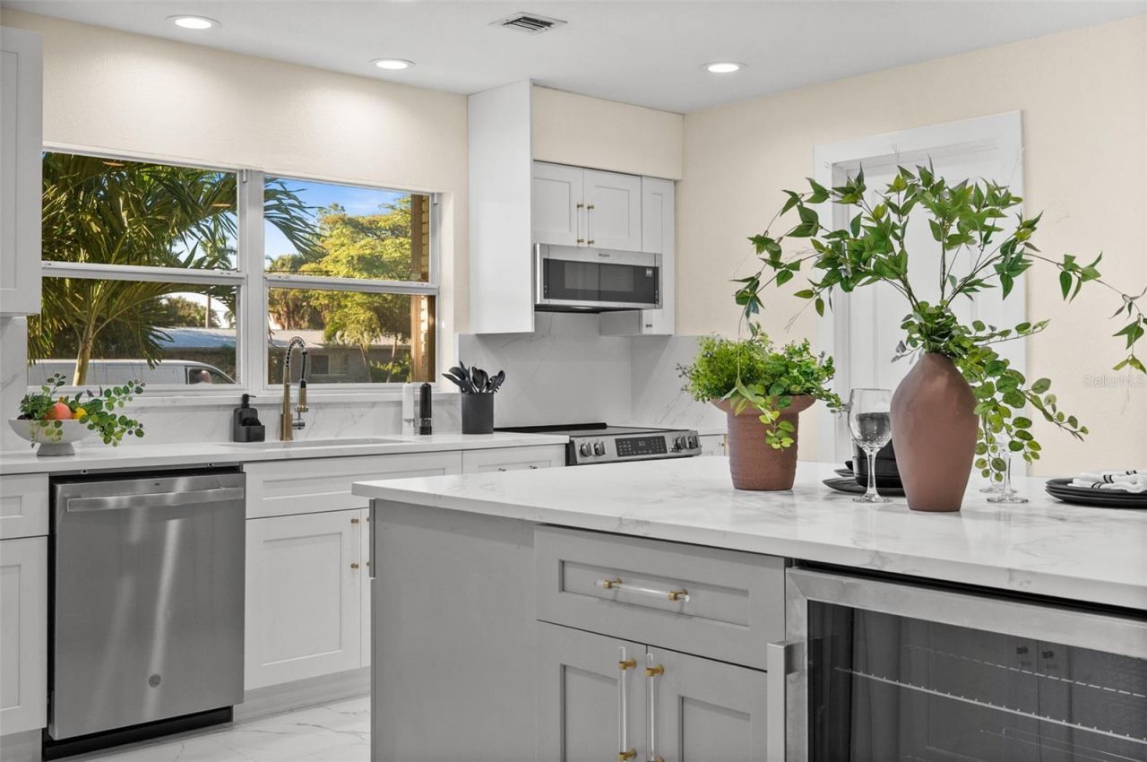 625 W Olympia Avenue, Punta Gorda, FL 33950 Photo