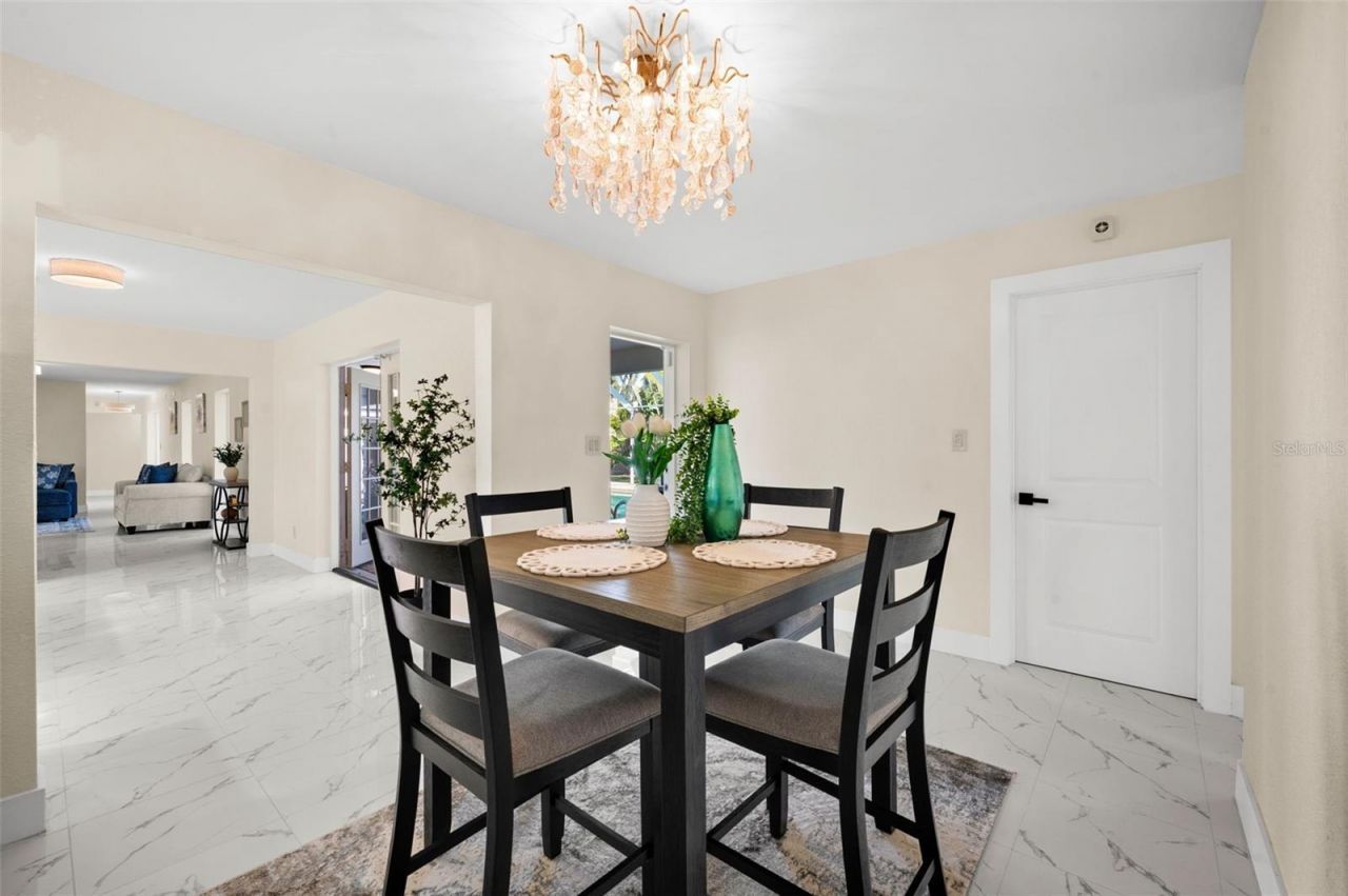 625 W Olympia Avenue, Punta Gorda, FL 33950 Photo