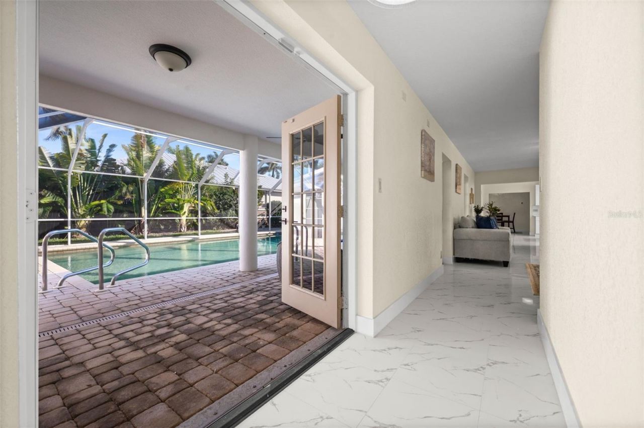 625 W Olympia Avenue, Punta Gorda, FL 33950 Photo