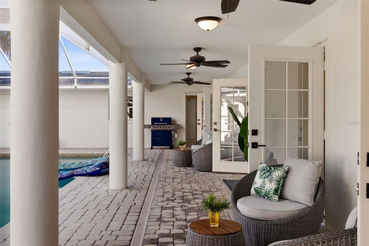 625 W Olympia Avenue, Punta Gorda, FL 33950 Photo