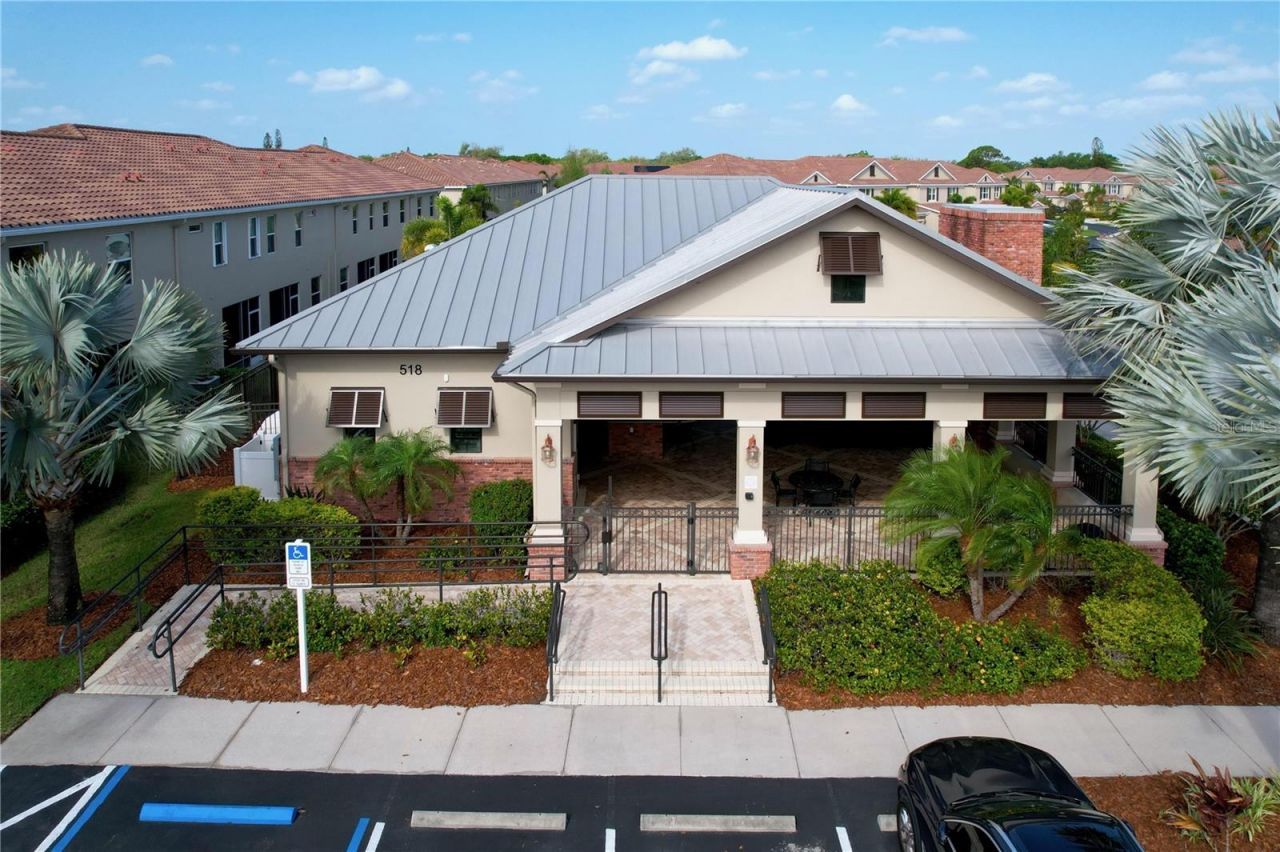 597 52nd Terrace N, Saint Petersburg, FL 33703 Photo