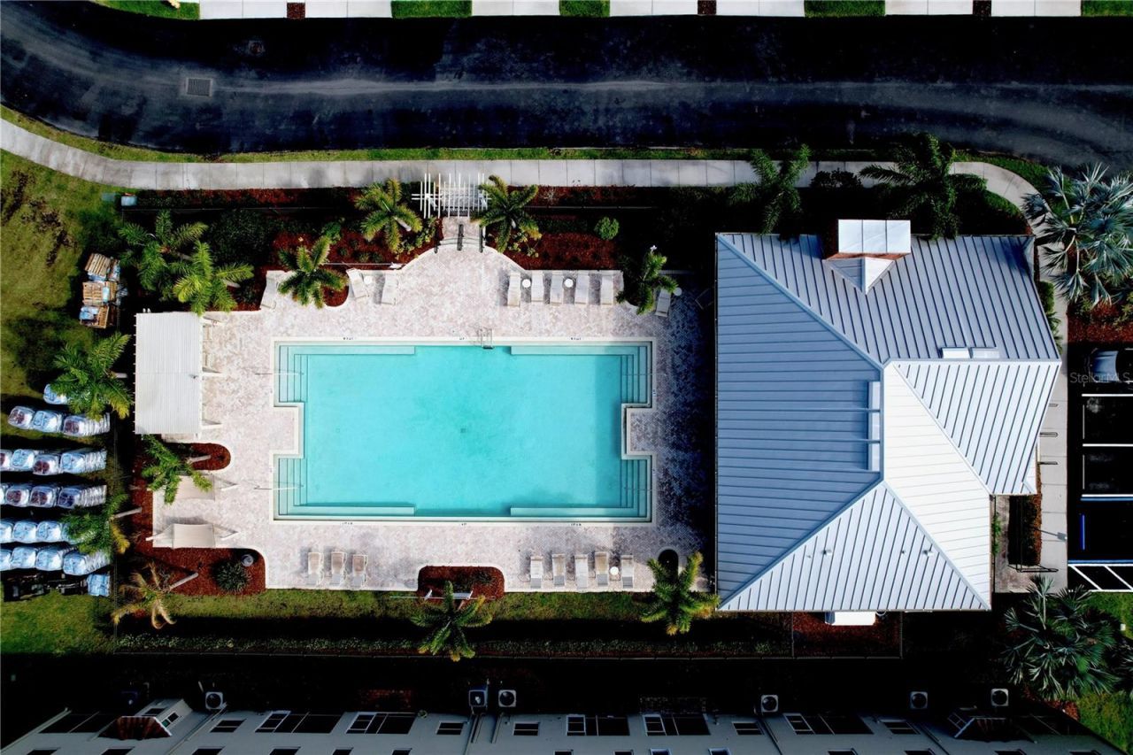 597 52nd Terrace N, Saint Petersburg, FL 33703 Photo