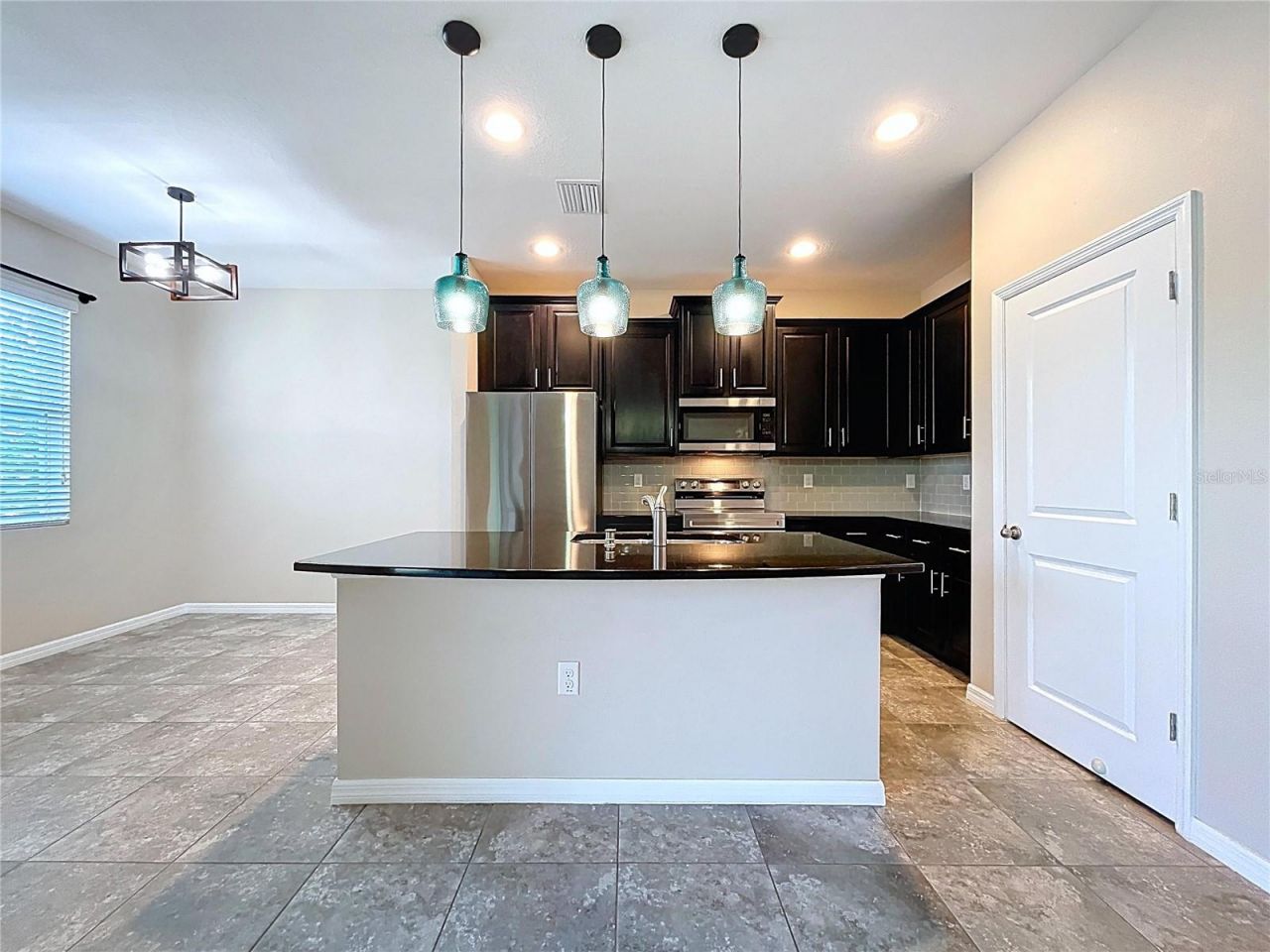 597 52nd Terrace N, Saint Petersburg, FL 33703 Photo