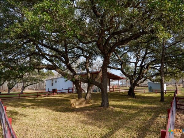 104 Longhorn Road, Stockdale, TX 78160