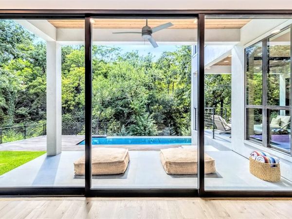 655 Kessler Reserve Court, Dallas, TX 75208