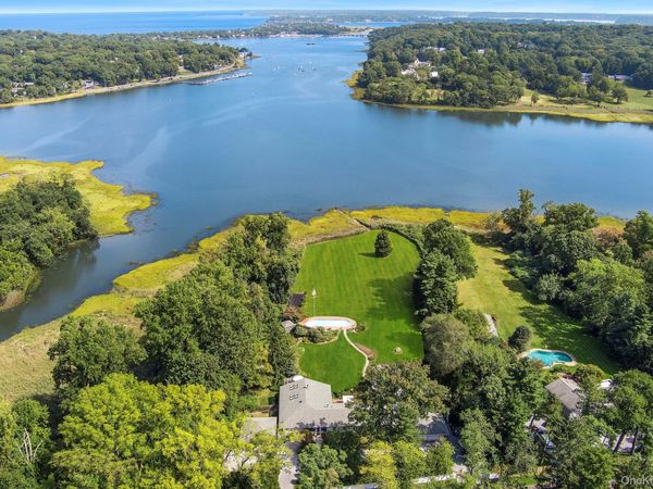 61 Factory Pond Road , Locust Valley, NY 11560