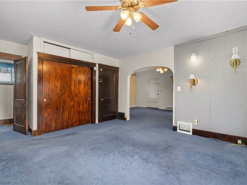 255 E 42nd Street, Lorain, OH 44052 Photo 17