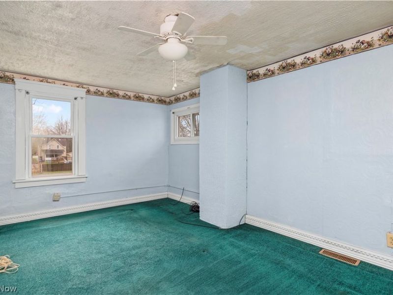 255 E 42nd Street, Lorain, OH 44052 Photo 26