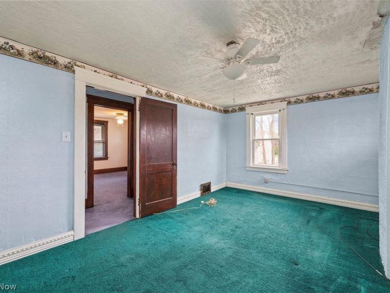 255 E 42nd Street, Lorain, OH 44052 Photo 29