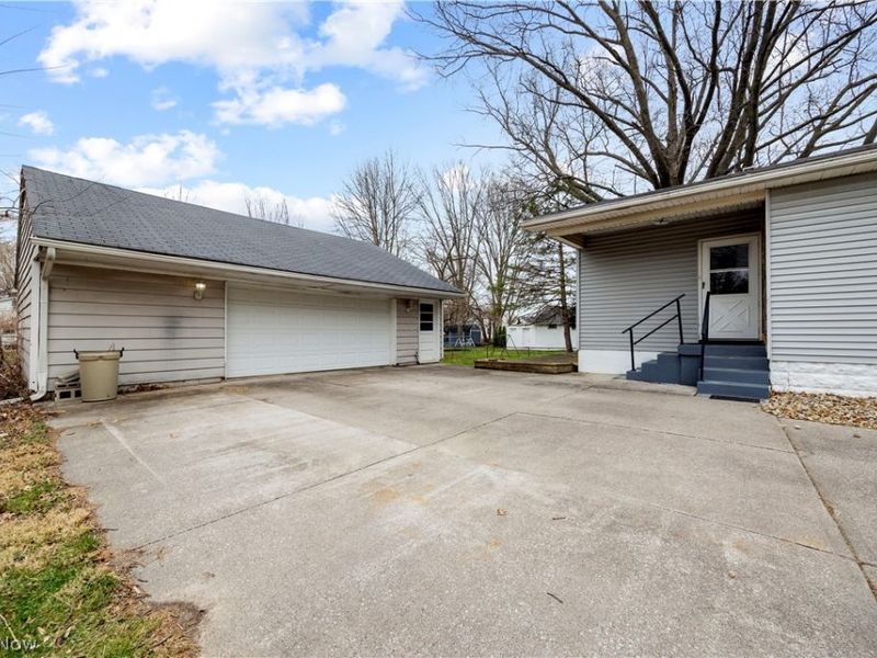 255 E 42nd Street, Lorain, OH 44052 Photo 40