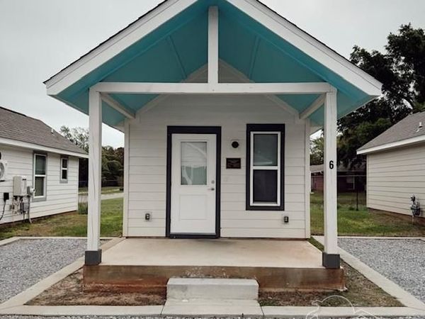 2051 W Blount St, Unit 6, Pensacola, FL 32501