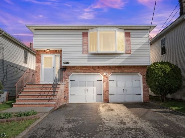 1913 Bond St, Rahway, NJ 07065