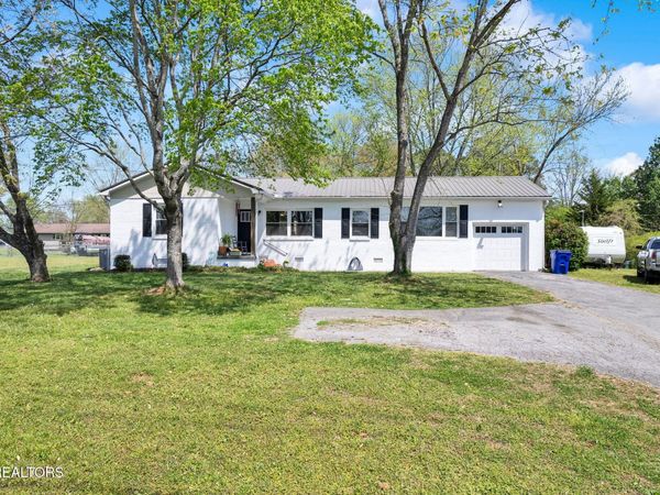 2401 SE Spring Place Rd, Cleveland, TN 37323