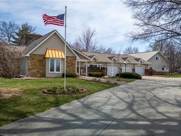 2303 Lynn Road, Excelsior Springs, MO 64024