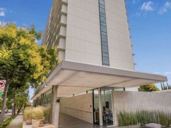 818 N Doheny Drive, Unit 606, West Hollywood, CA 90069