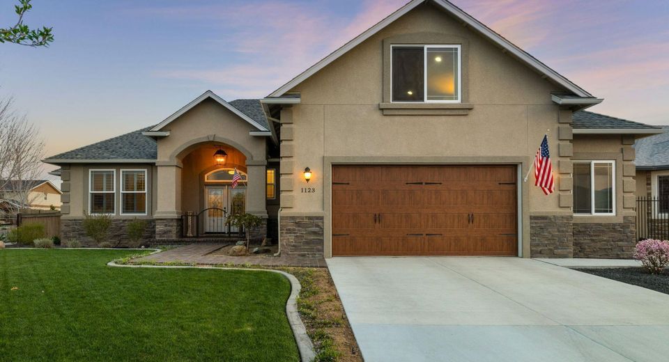 1123 Chantel Drive, Minden, NV 89423 Photo