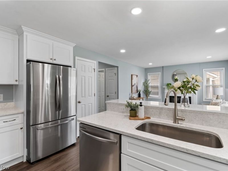 400 Elmwood Road, Bay Village, OH 44140 Photo 11