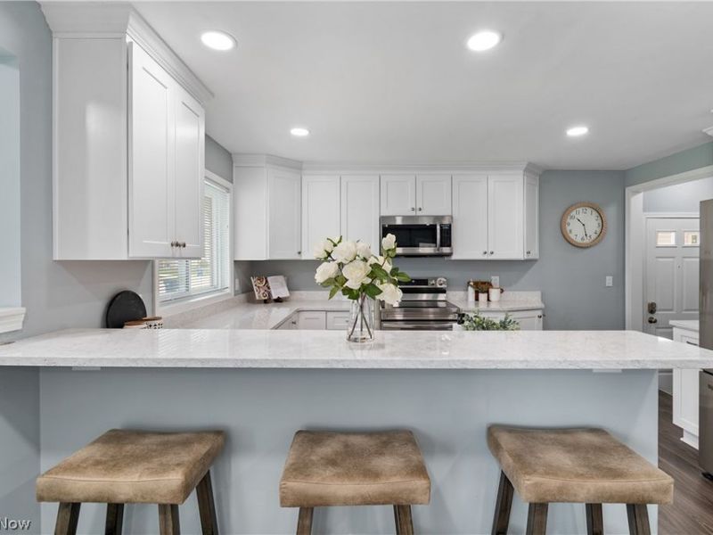 400 Elmwood Road, Bay Village, OH 44140 Photo 13