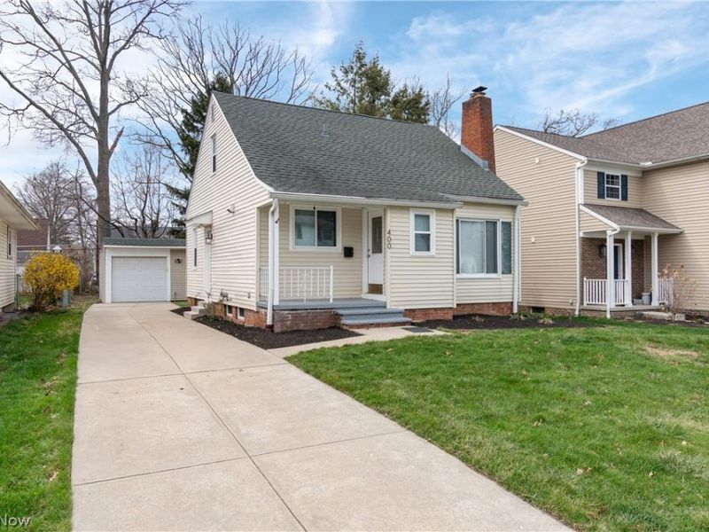 400 Elmwood Road, Bay Village, OH 44140 Photo 2