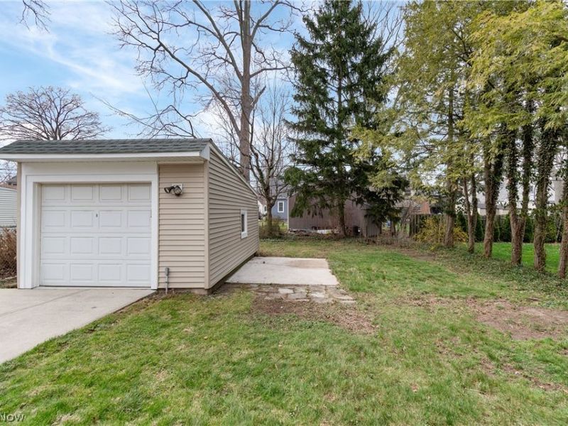 400 Elmwood Road, Bay Village, OH 44140 Photo 36