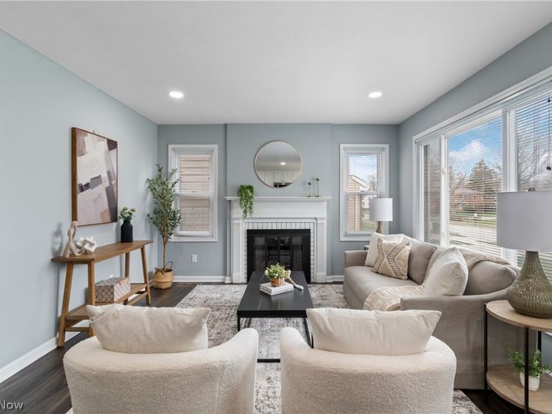 400 Elmwood Road, Bay Village, OH 44140 Photo 4