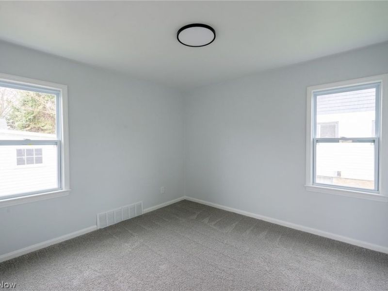 19200 Pasnow Avenue, Euclid, OH 44119 Photo 12