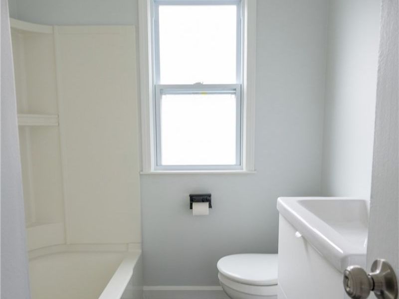 19200 Pasnow Avenue, Euclid, OH 44119 Photo 12