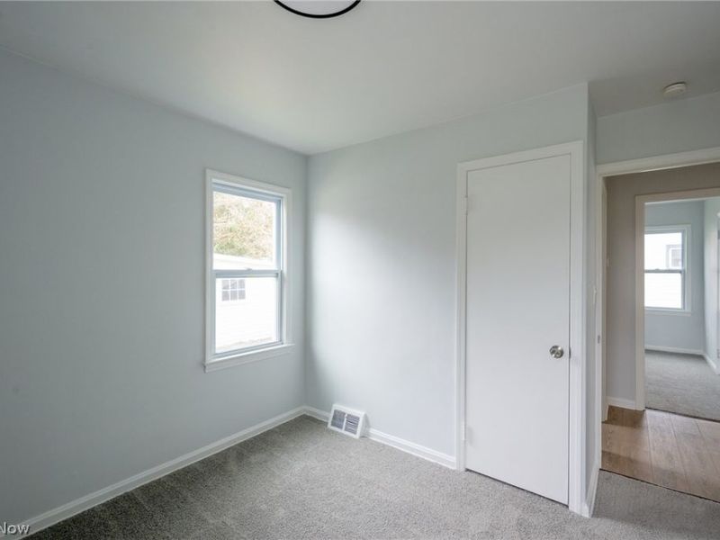 19200 Pasnow Avenue, Euclid, OH 44119 Photo 14