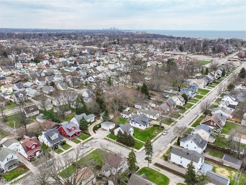 19200 Pasnow Avenue, Euclid, OH 44119 Photo 3