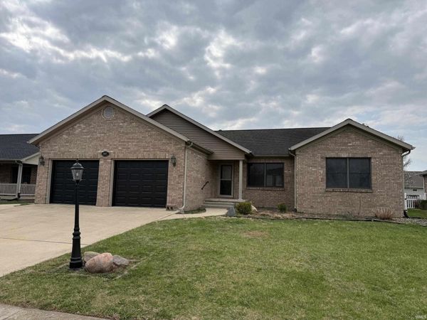 207 Sandalwood Drive, Monticello, IN 47960