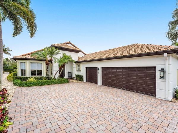 8198 Spyglass Drive, West Palm Beach, FL 33412