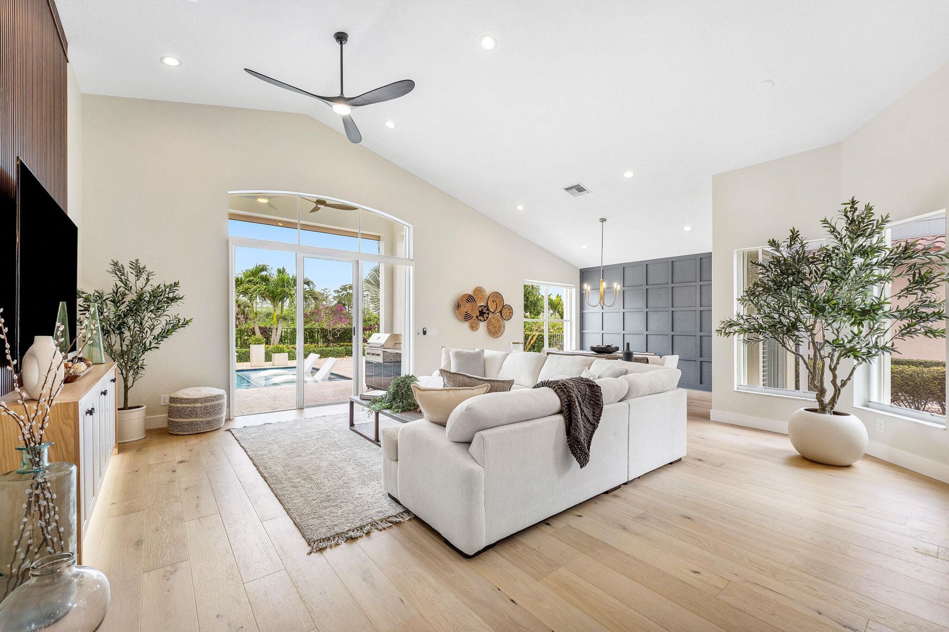 8198 Spyglass Drive, West Palm Beach, FL 33412 Photo