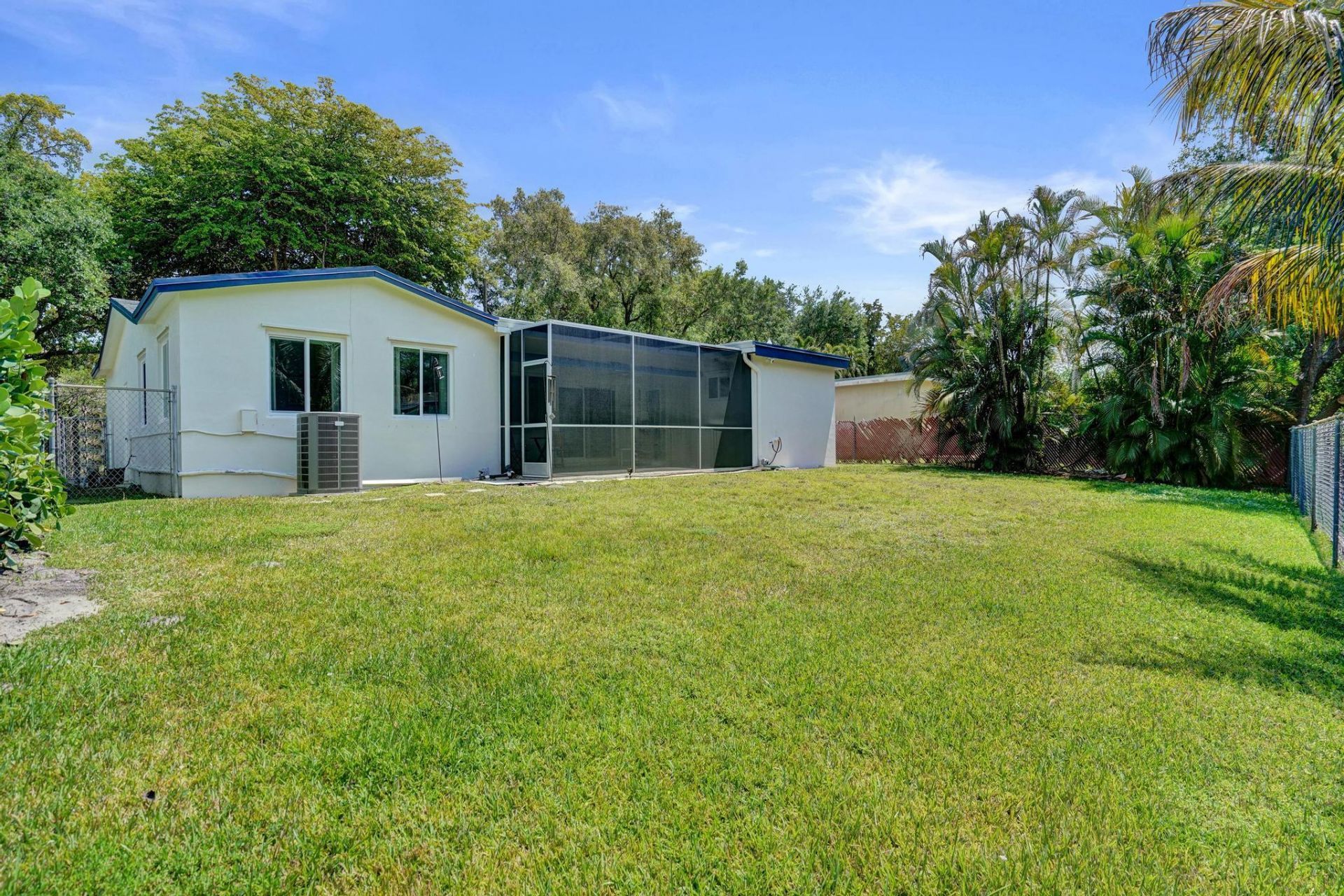 5211 SW 91st Terrace, Cooper City, FL 33328 Photo