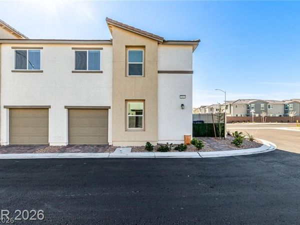 2829 Champagne Gold Avenue , North Las Vegas, NV 89086