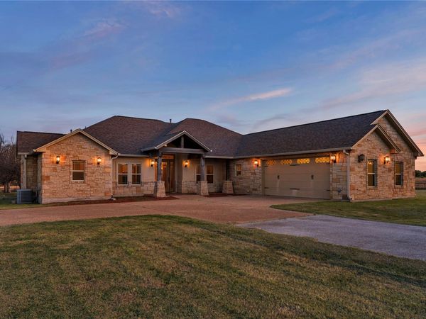 301 CR 253, Bertram, TX 78605