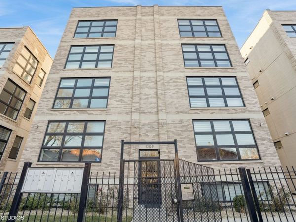 Unit 4E, Chicago, IL 60653